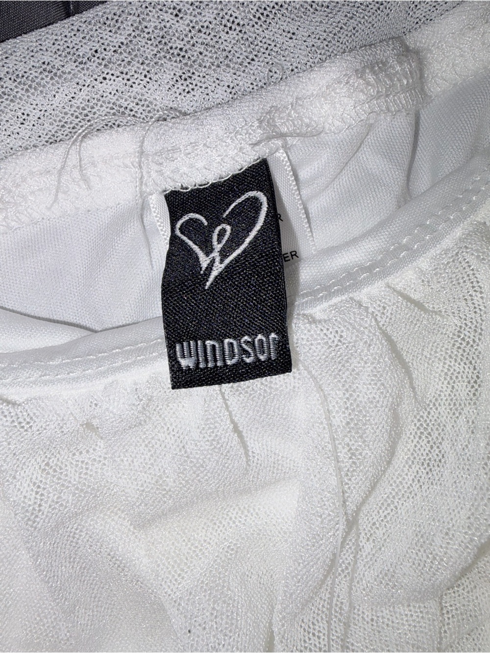 NWT Windsor Ivory Mesh Ruched Bodycon Mini Dress Puff Sleeves Size M - Picture 5 of 8